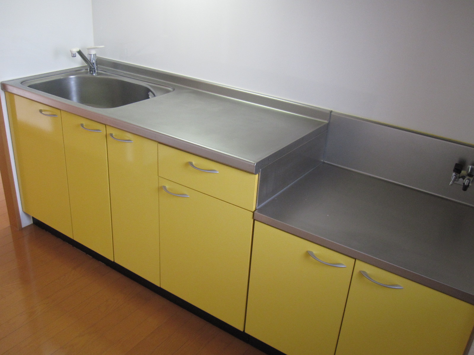 Kitchen. Very spacious kitchen has not met