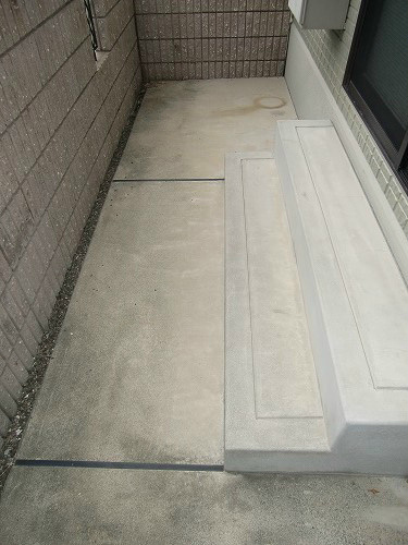 Balcony. Wide veranda! !