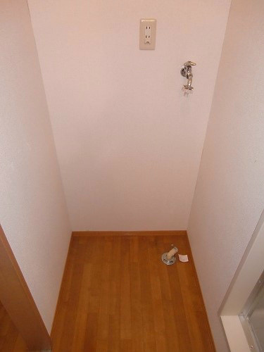 Other. Laundry Area Space ☆