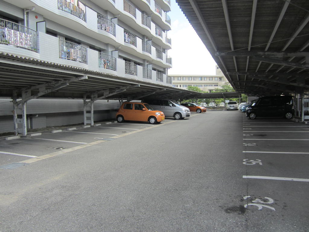 Parking lot