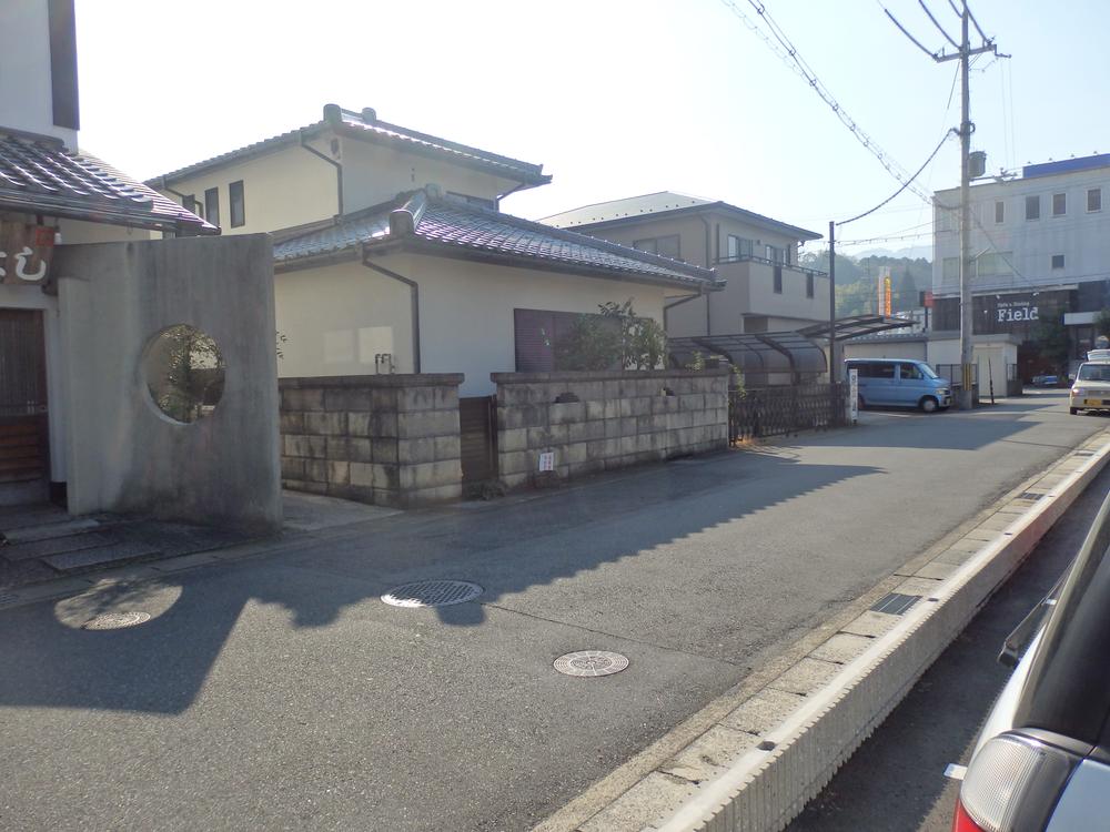 Local appearance photo. Local (12 May 2013) Shooting