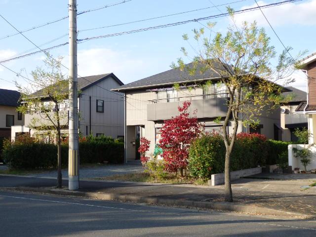 Local appearance photo. Local (11 May 2013) Shooting