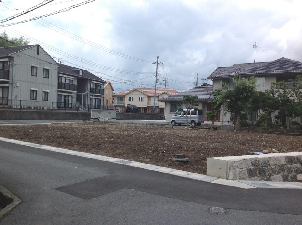 Local photos, including front road. Local (June 2013) Shooting