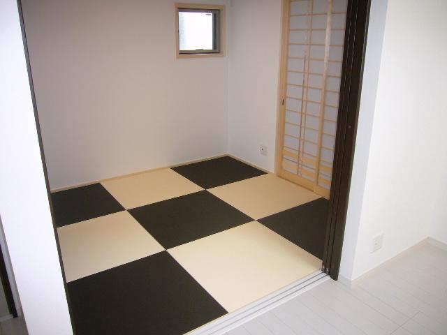 Non-living room. Easy-to-use Japanese-style