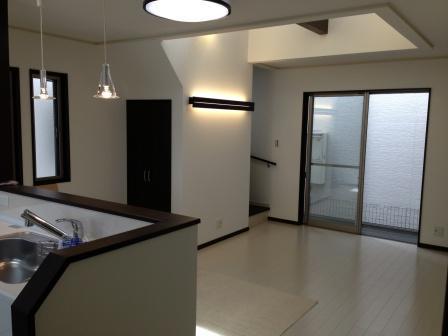 Living. Spacious living room