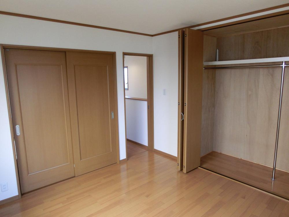 Receipt. Of the second floor Western-style housing also has been enhanced.