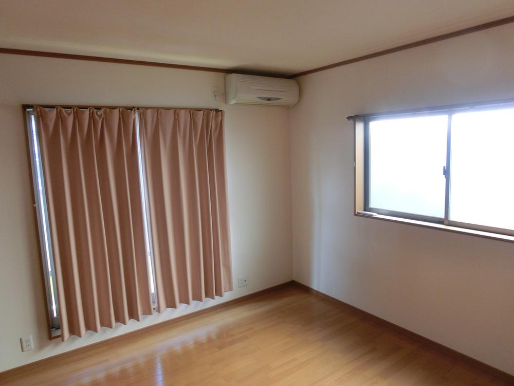 Other local. 2 Kaiyoshitsu 8 pledge. Good is the size to reunion of the main bedroom and family.