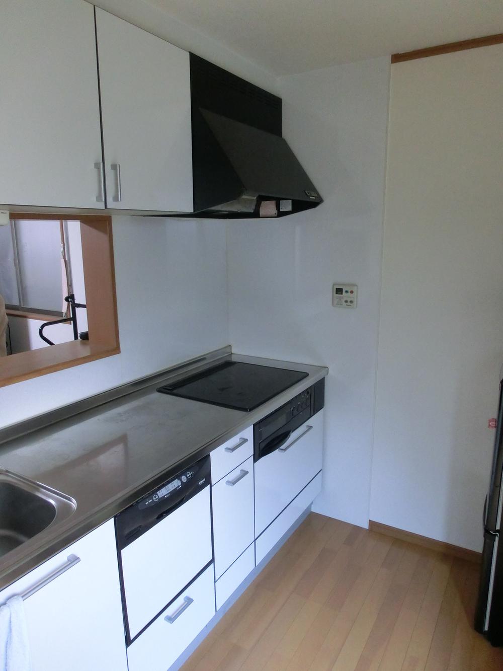 Kitchen. It will also be easier housework in the dishwasher included.