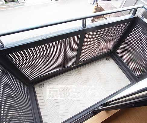 Balcony. It is a veranda.