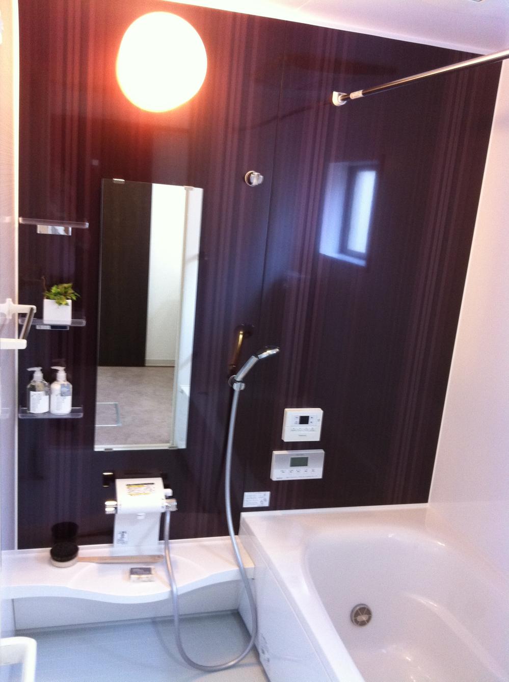 Bathroom. No. 6 area bathroom room (September 2013) Shooting