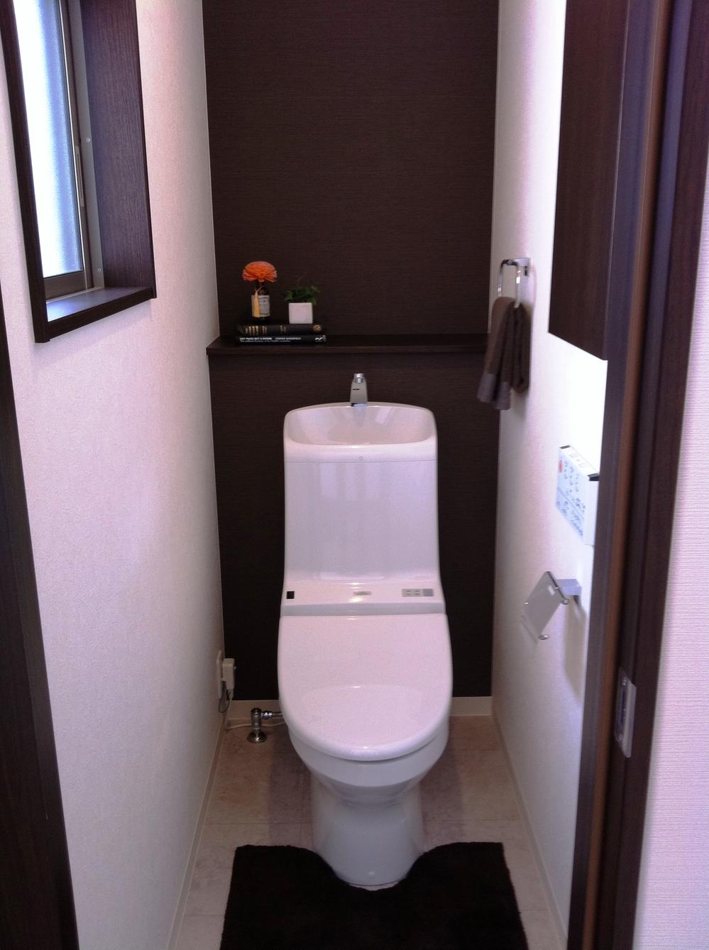 Toilet. No. 6 place toilet room (September 2013) Shooting