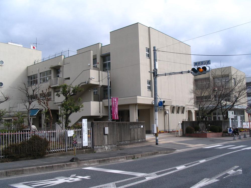 Primary school. Chengyang 1177m until the Municipal Minami Terada Elementary School