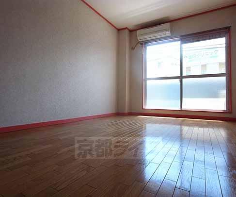 Entrance. It is entrance.