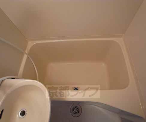 Living and room. Western is.