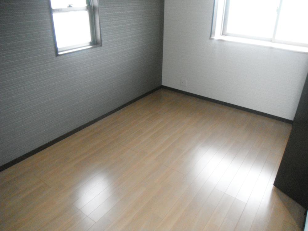 Non-living room. Bright room