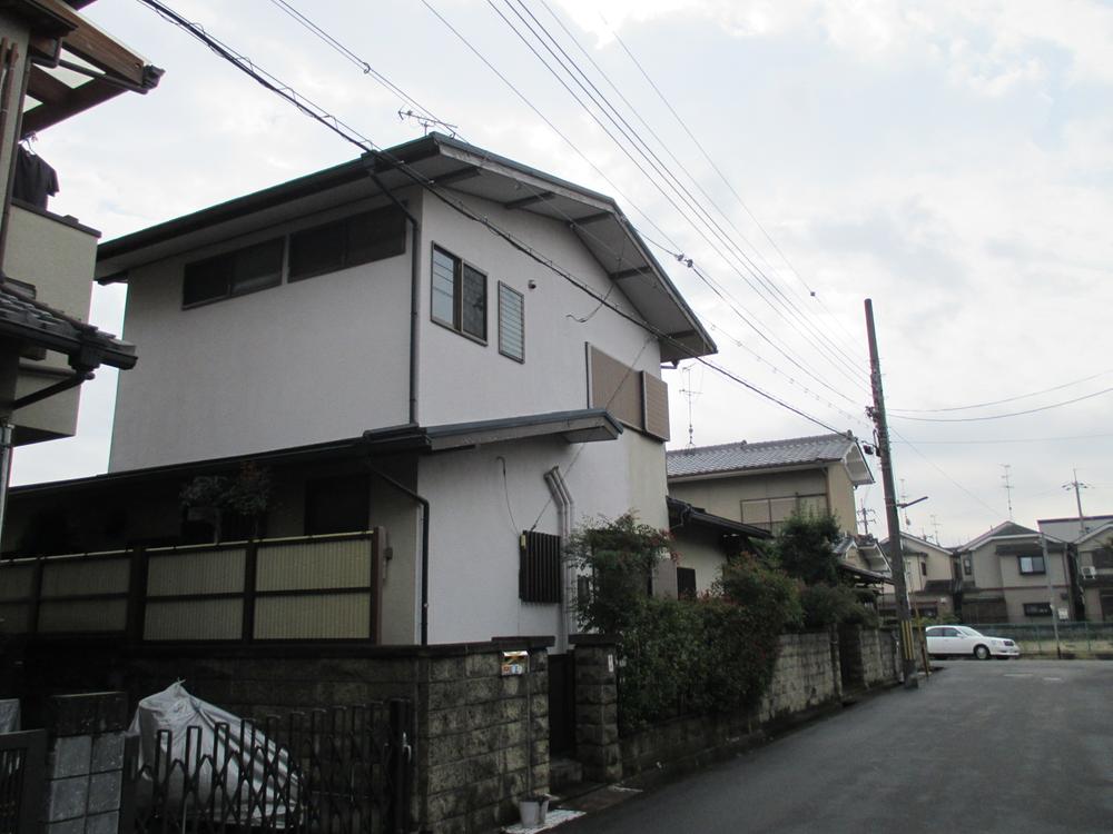 Local appearance photo. Local (11 May 2013) Shooting