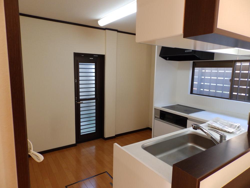 Kitchen. Indoor (12 May 2013) Shooting