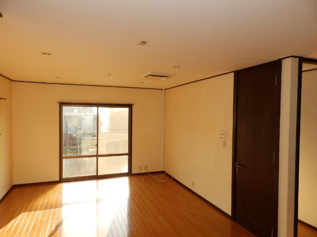 Living. Indoor (12 May 2013) Shooting