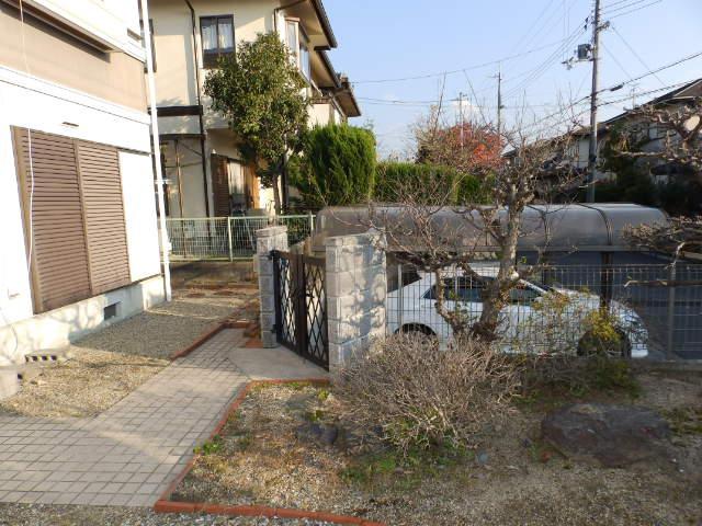 Garden. Local (12 May 2013) Shooting