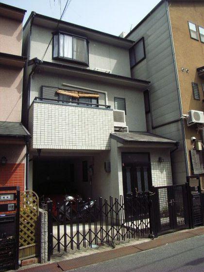 Local appearance photo. Local (August 2011) shooting