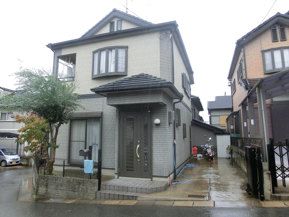 Local appearance photo. Local (10 May 2013) Shooting