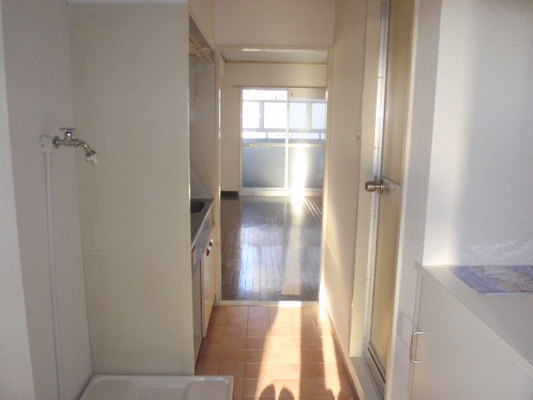 Other room space. Corridor