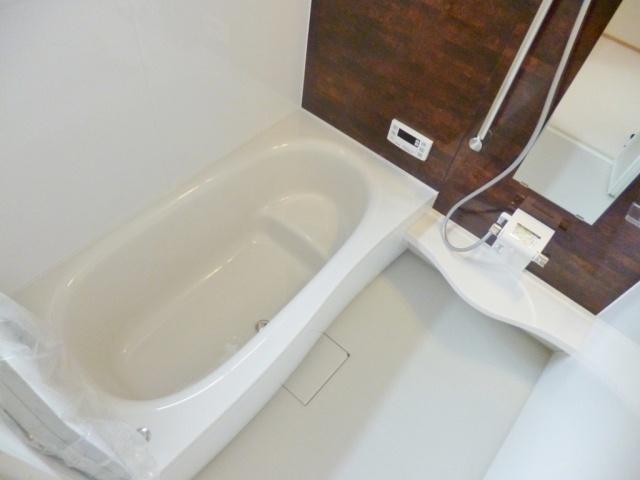 Same specifications photos (Other introspection). bus Same type other properties