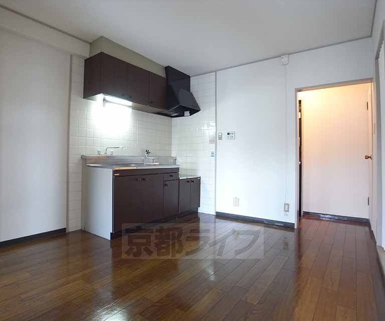 Living and room. It is LDK of spread.