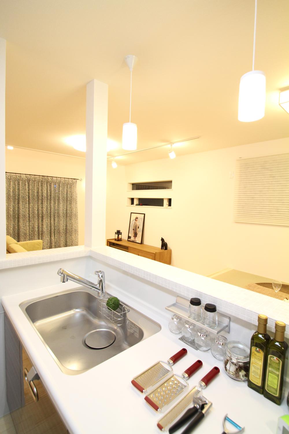 Kitchen. kitchen ・ System housing facilities such as bathroom of your choice from among our select manufacturers manufacturer ・ You can select a color. (Model house)