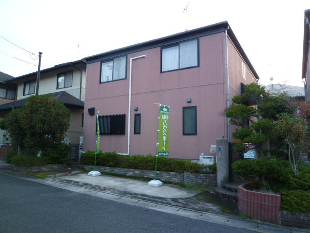 Local appearance photo. Local (10 May 2012) shooting