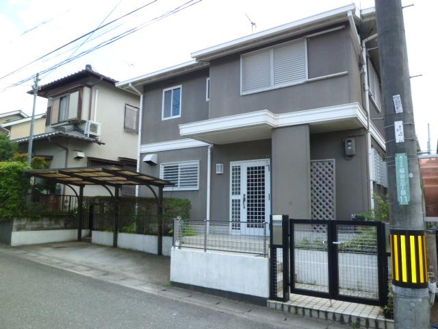 Local appearance photo. Local (10 May 2013) Shooting