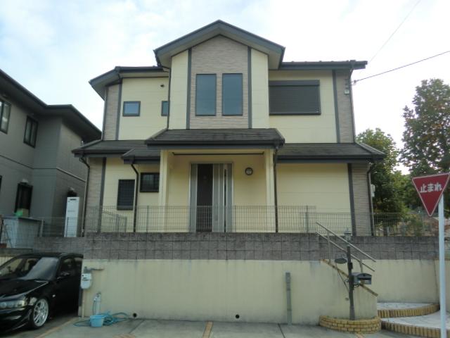 Local appearance photo. Stylish appearance of Western-style.