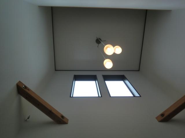 Entrance. Atrium of entrance top with a feeling of freedom.