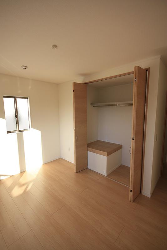 Non-living room. A lot of light and then insert since there is not near large buildings ☆ Large closet is also a big success (October 2013) Shooting