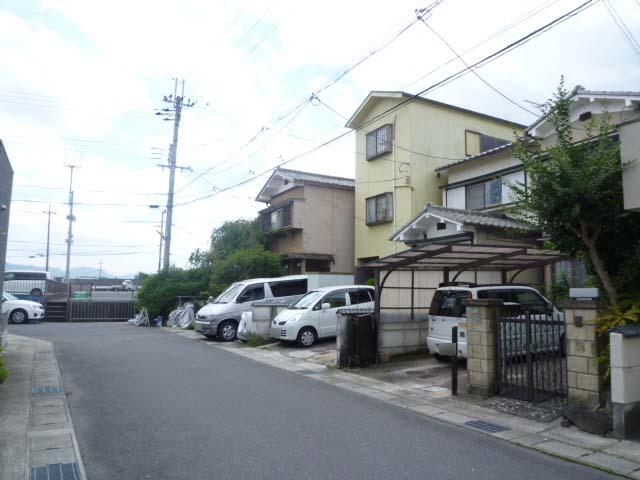 Local photos, including front road. Local (July 2013) Shooting