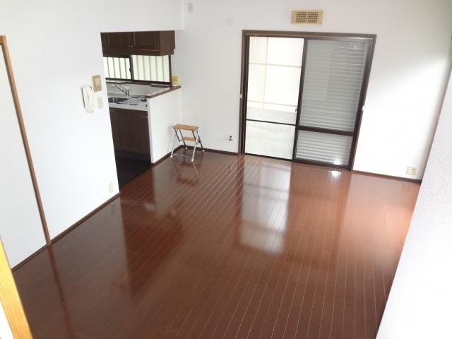 Living. living 14.5 Pledge