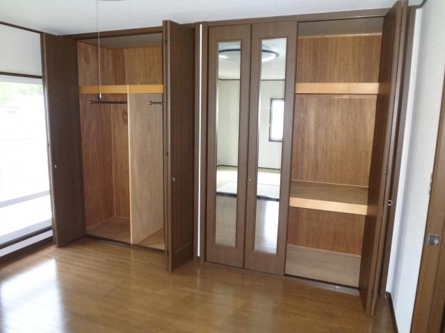 Receipt. Second floor 12 Pledge closet