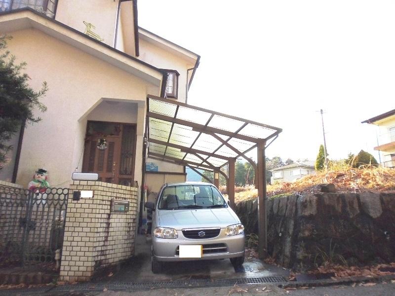 Local appearance photo. Local (12 May 2013) Shooting