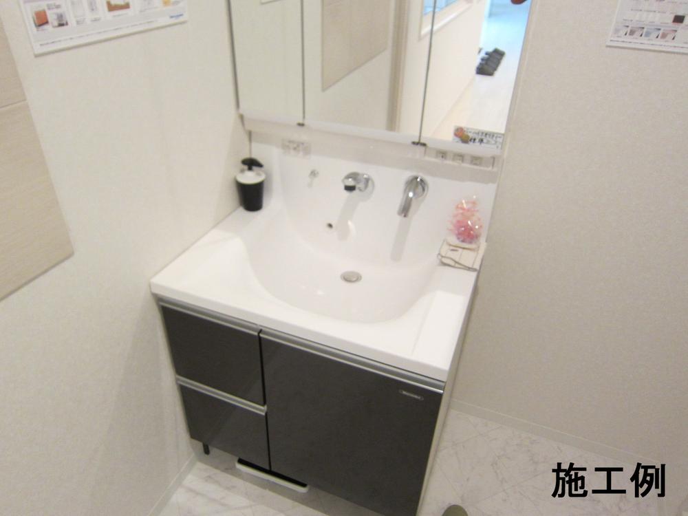 Same specifications photos (Other introspection)