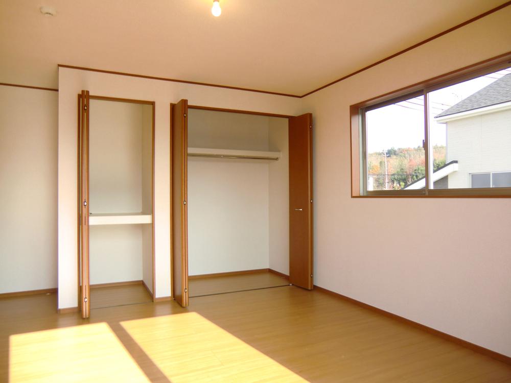 Other introspection. Same specifications photos (storage)