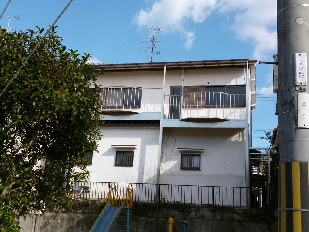 Local appearance photo