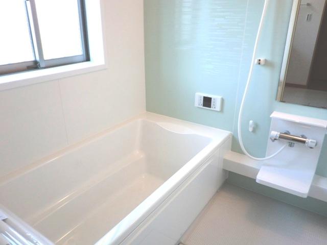 Bathroom. Same specifications photo (bathroom)