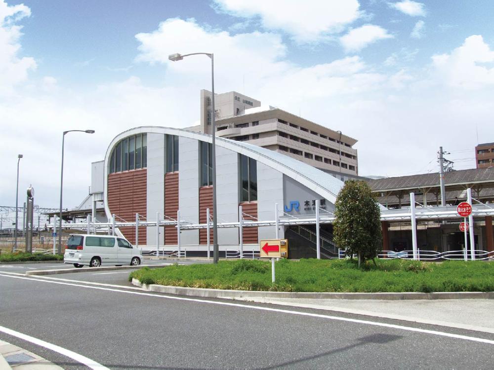 station. JR "Kizu" 1040m to the station