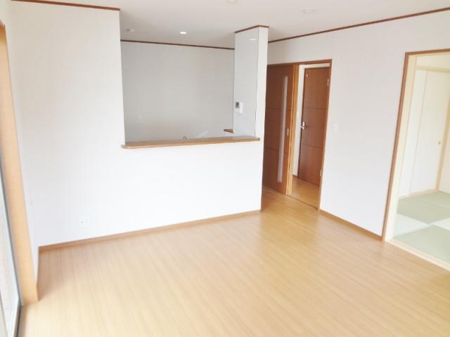 Living. LDK 14 Pledge