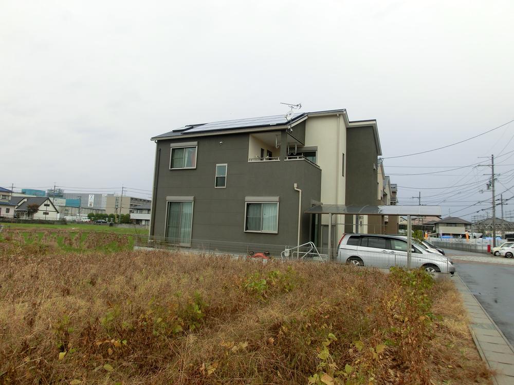 Local appearance photo. Local (11 May 2013) Shooting