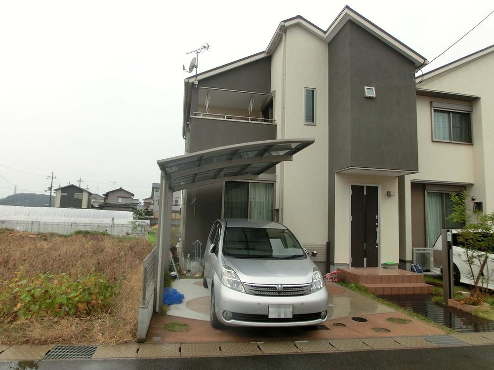 Local appearance photo. Local (11 May 2013) Shooting