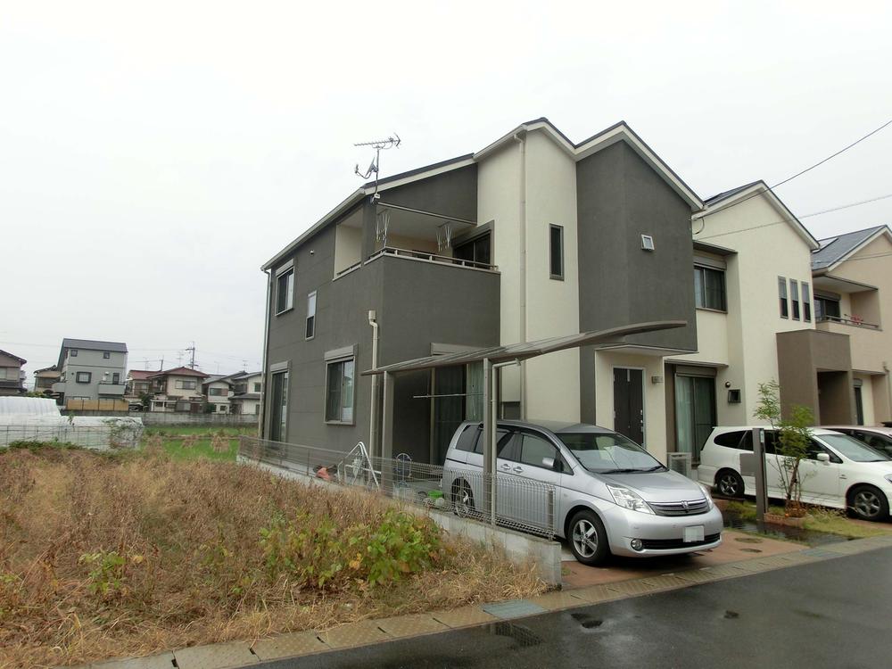 Local appearance photo. Local (11 May 2013) Shooting