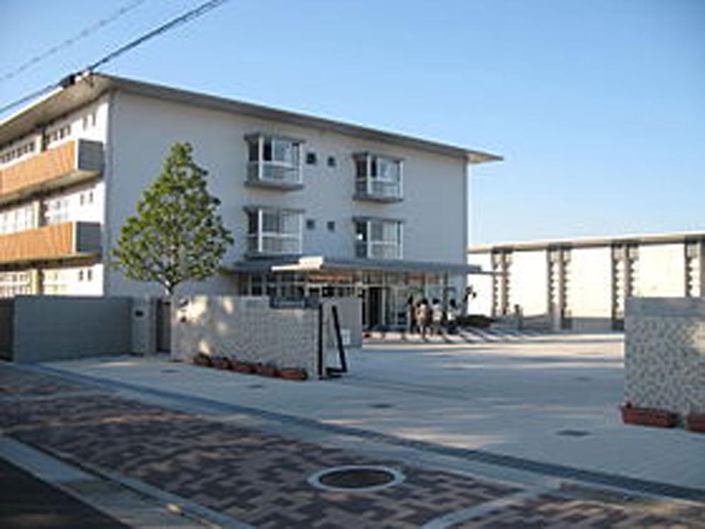 Junior high school. Kizugawa trees Tsunan until junior high school 2261m