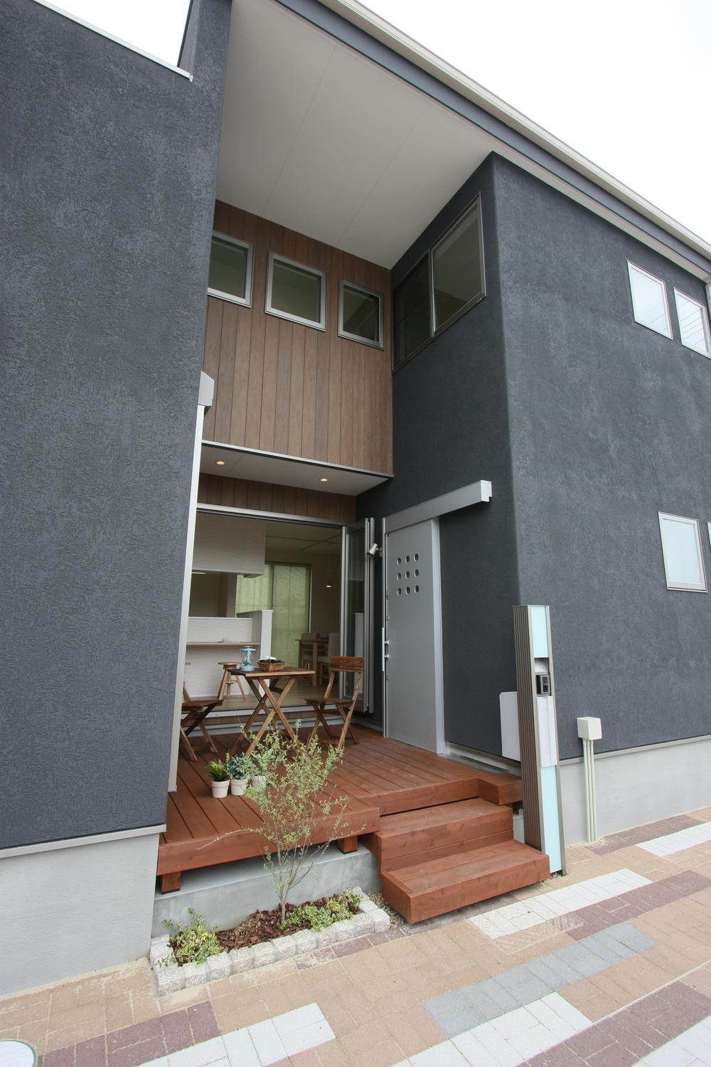 Local appearance photo. It integrated the porch and the porch and courtyard! 