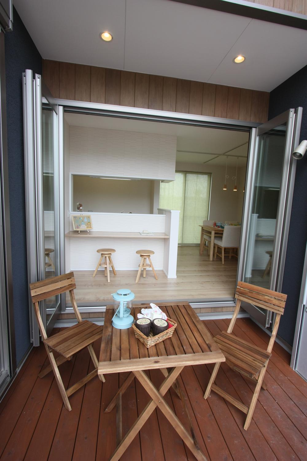 Garden. Cafe space in front of the entrance